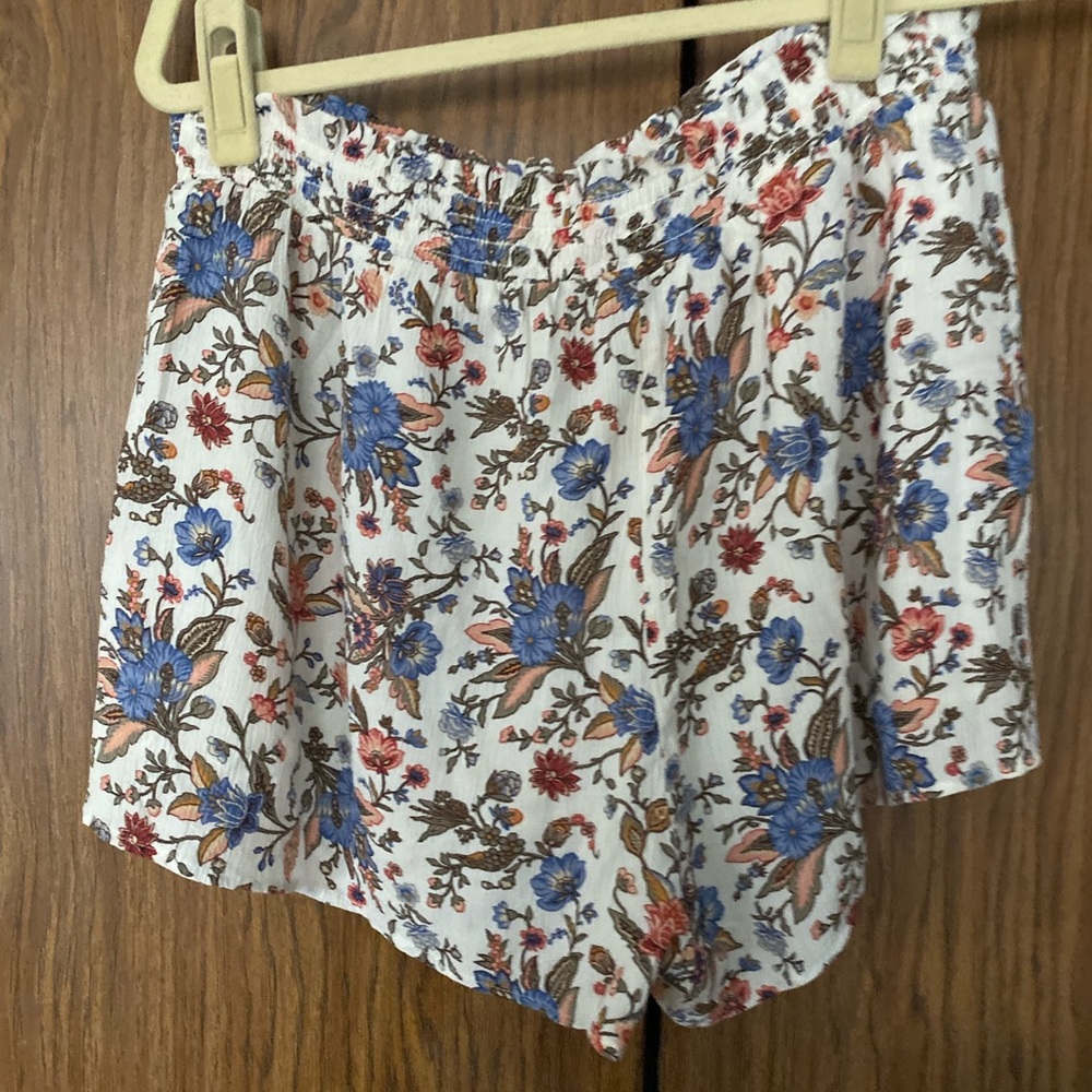 American Eagle Floral Short